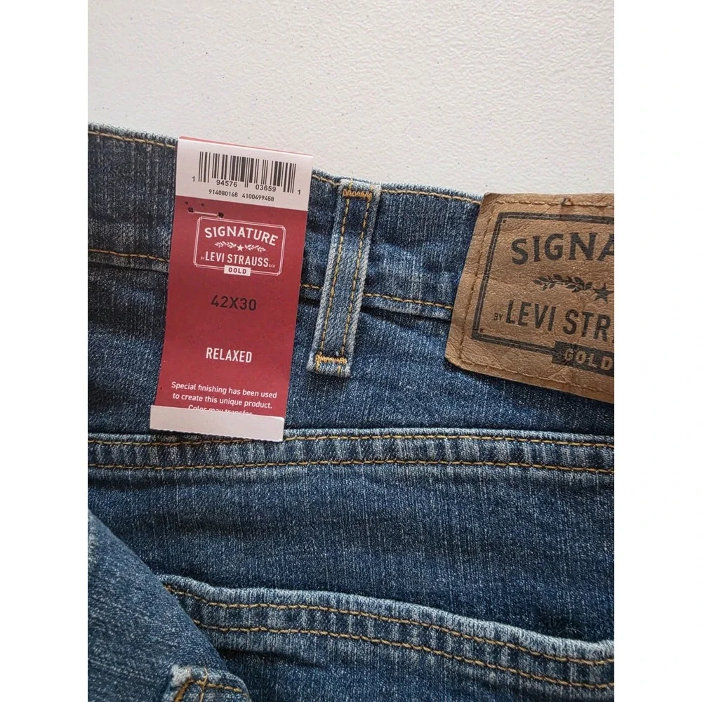 Levi Strauss Signature Gold Mens Jeans 42x30 Premium Flex Straight Leg NWT